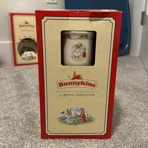 𝅺ROYAL DOULTON | Bunnykins Infant Set Bowl and Mug - Picture 7 of 9